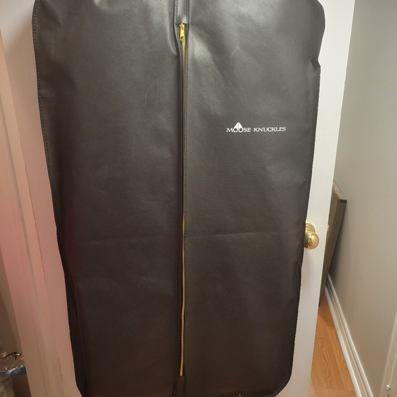 Moose Knuckles Debbie Bomber Jacket - Picture 10 of 11